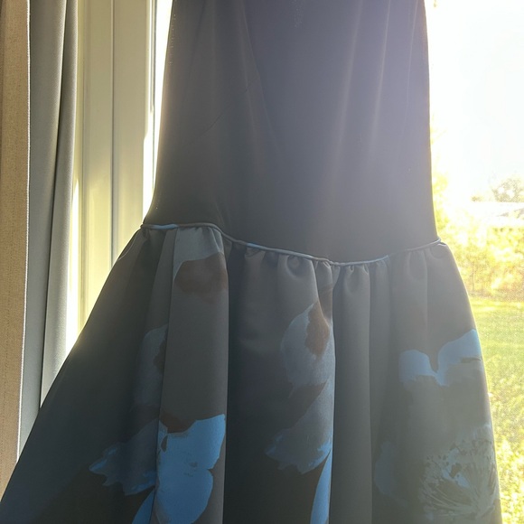 Aidan Mattox Black and Blue Floral Gown - Picture 9 of 13